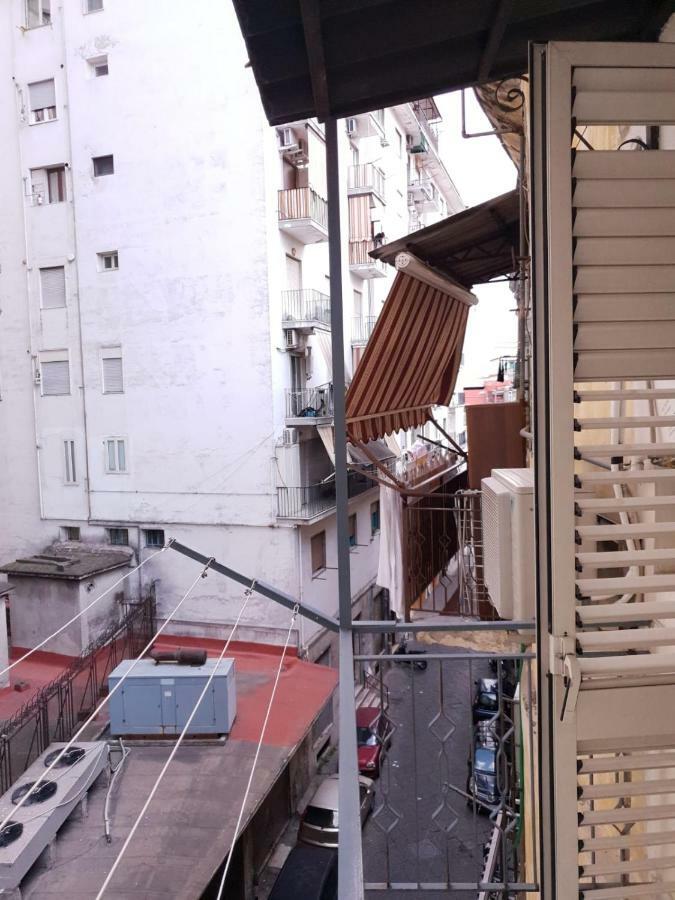 Nanas Apartment Наполи Екстериор снимка