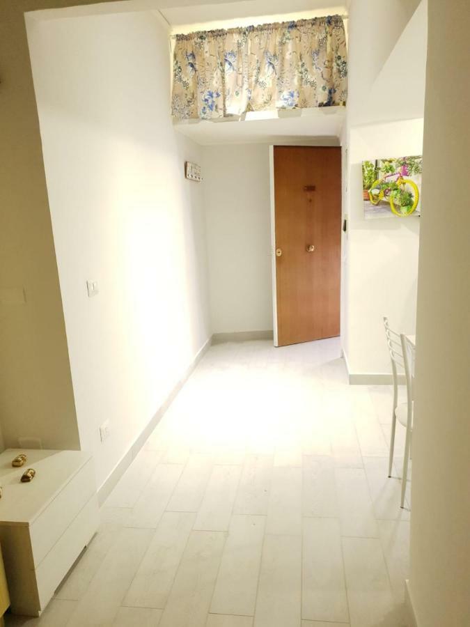 Nanas Apartment Наполи Екстериор снимка