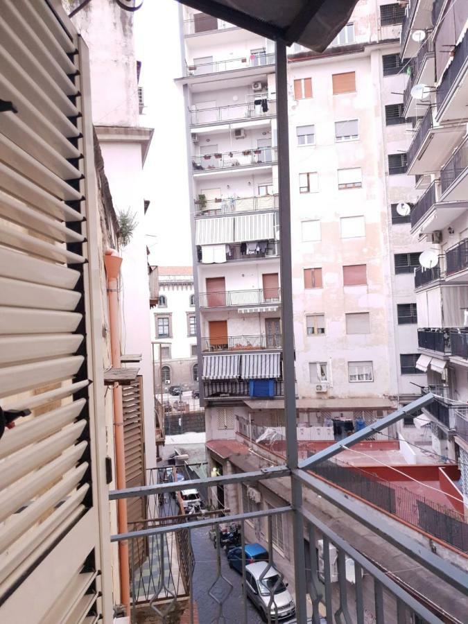Nanas Apartment Наполи Екстериор снимка